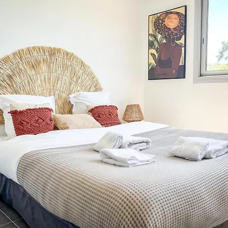 Sasha - Heated Pool 8 Bedrooms - By Tgb