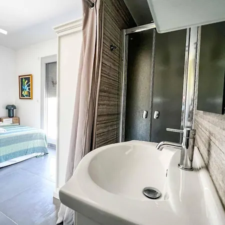 Sasha - Heated Pool 8 Bedrooms - By Tgb Vila