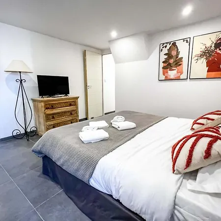 Holiday home Sasha - Heated Pool 8 Bedrooms - By Tgb *