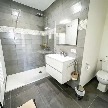 Holiday home Sasha - Heated Pool 8 Bedrooms - By Tgb