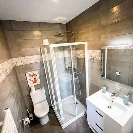 Sasha - Heated Pool 8 Bedrooms - By Tgb