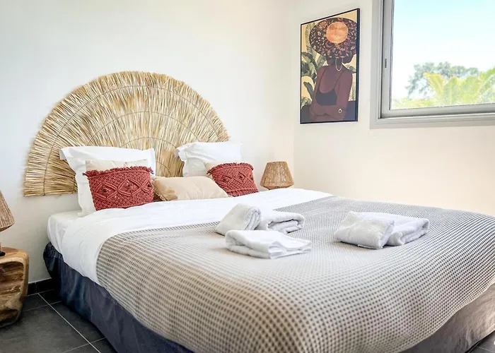 Sasha - Heated Pool 8 Bedrooms - By Tgb